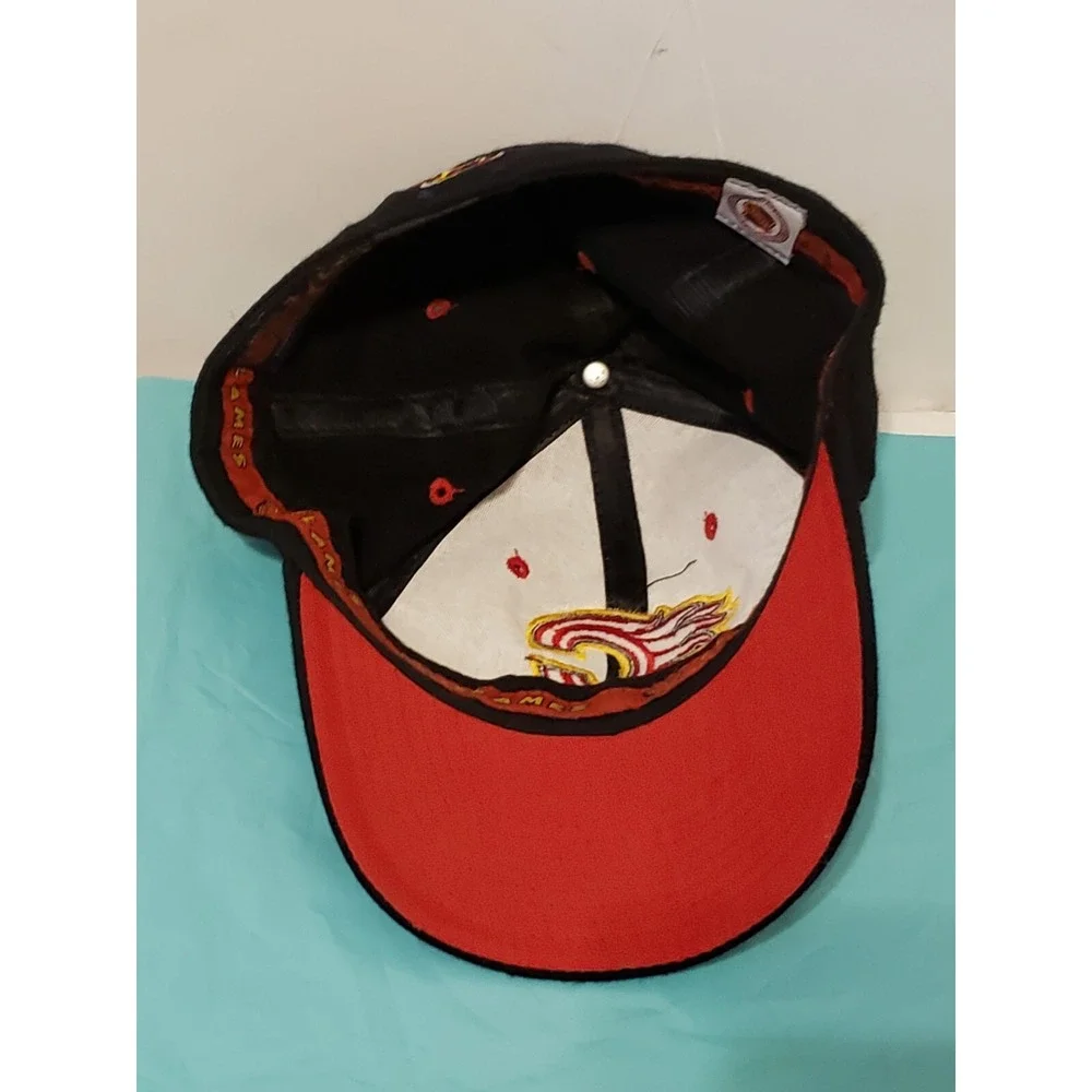 Vtg Calgary Flames Zephyr Graf-X Hat Fitted Size 7 1/8 NHL Hockey Cap Black Wool